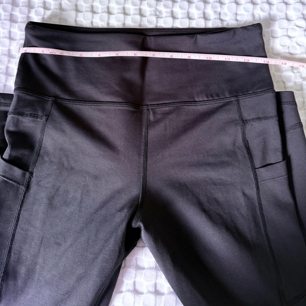 9. Zyia leggings - Picture 3 of 4